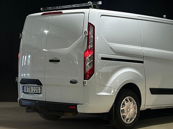 Ford Transit Custom 6 of 20