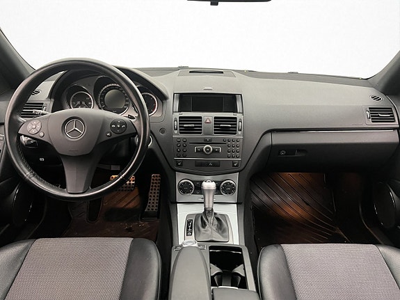 Mercedes-Benz C250 23 of 30