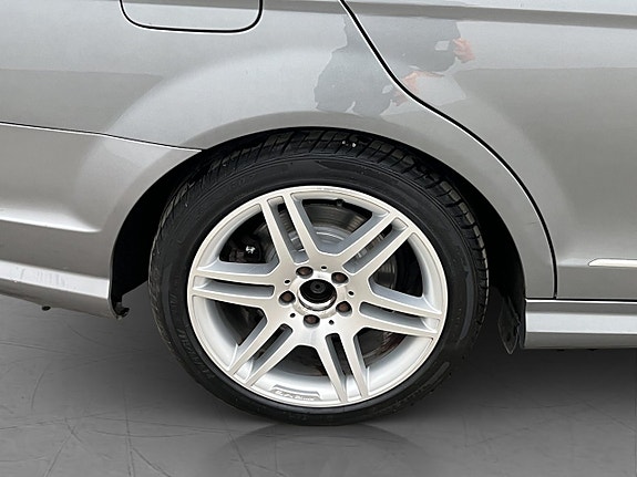 Mercedes-Benz C250 30 of 30