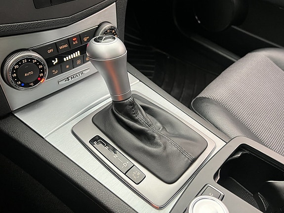 Mercedes-Benz C250 21 of 30