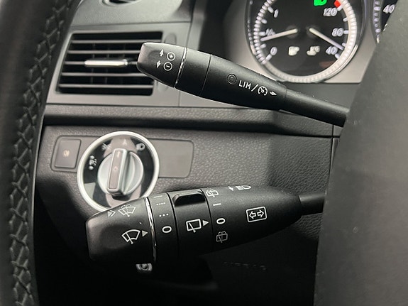 Mercedes-Benz C250 14 of 30