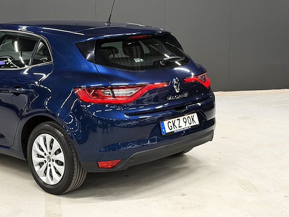 Renault Megane IV 5 of 5