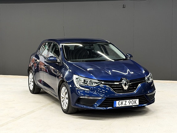 Renault Megane IV 3 of 5