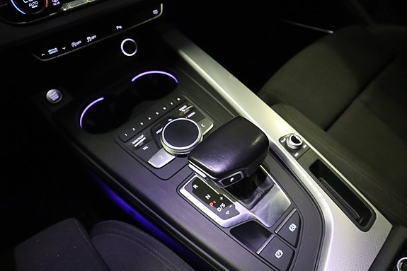 Audi A4 15 of 27