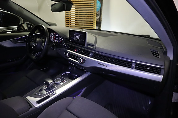 Audi A4 23 of 27
