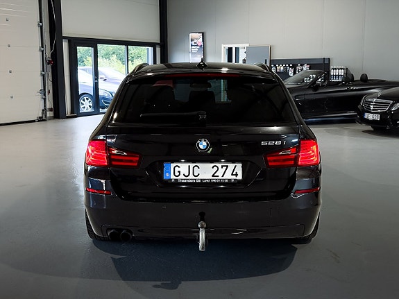 BMW 528 3 of 29