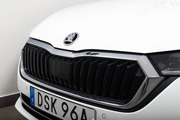 Skoda Octavia 3 of 5
