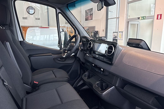 Mercedes-Benz Sprinter 317 15 of 21