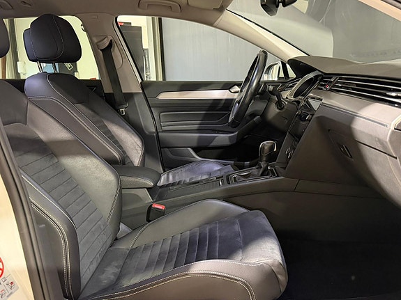 Volkswagen Passat 6 of 23