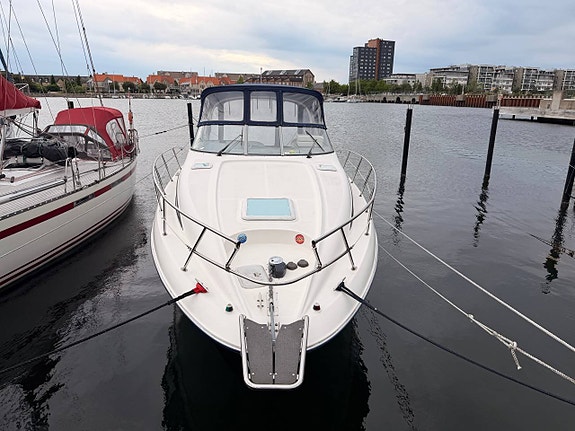 Bayliner 305 2 of 5
