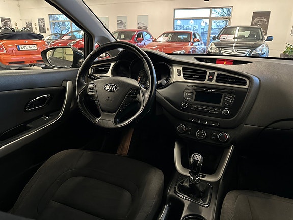 Kia Ceed 11 of 21