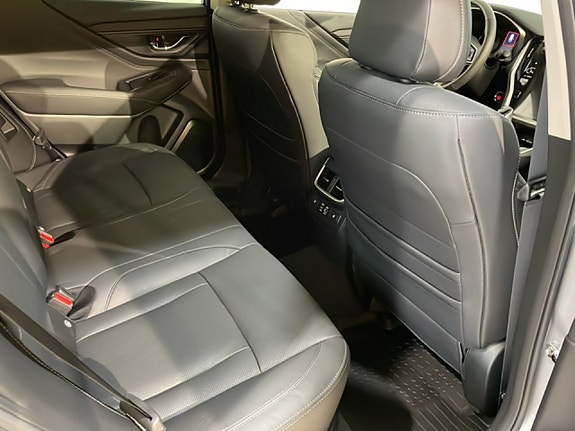 Subaru Outback 12 of 22