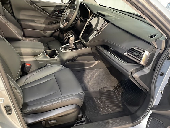 Subaru Outback 11 of 22