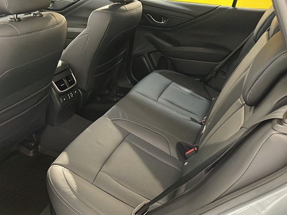 Subaru Outback 9 of 22
