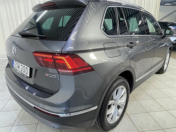 Volkswagen Tiguan 3 of 5