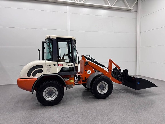 Terex TL80Med ny planerskopa