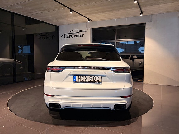 Porsche Cayenne S 8 of 23