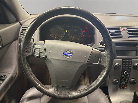 Volvo S40 17 of 22