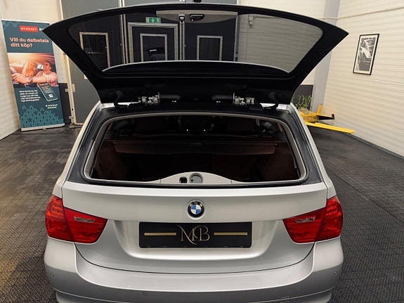 BMW 320 30 of 30