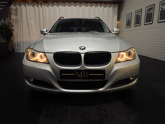 BMW 320 7 of 30