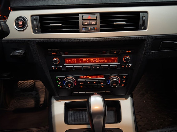 BMW 320 14 of 30