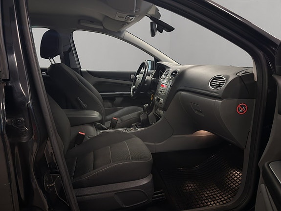 Ford Focus 13 of 22