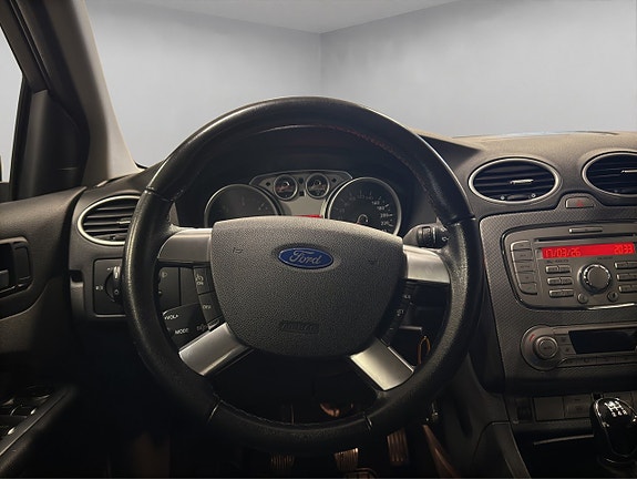 Ford Focus 19 of 22