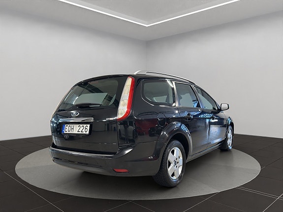 Ford Focus 8 of 22