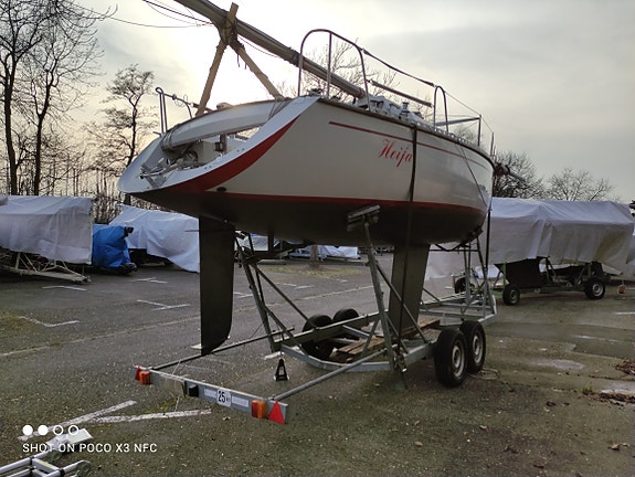 Comar Komet 28 2 of 14