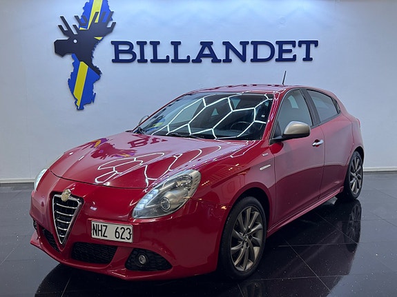 Alfa Romeo Giulietta 2 of 27