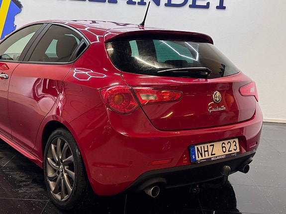 Alfa Romeo Giulietta 6 of 27