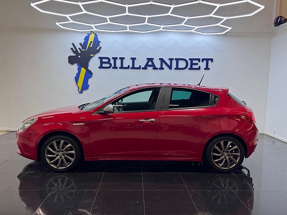 Alfa Romeo Giulietta 3 of 27