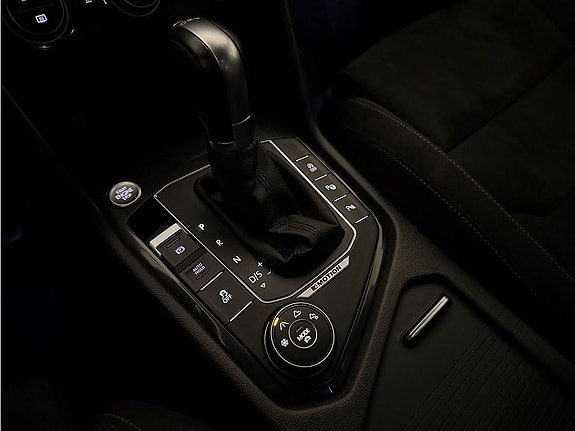 Volkswagen Tiguan 16 of 26