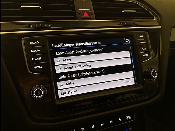 Volkswagen Tiguan 22 of 26