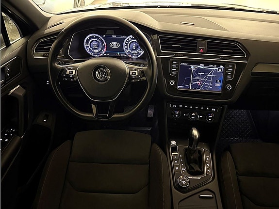 Volkswagen Tiguan 13 of 26
