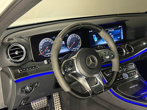 Mercedes-Benz AMG GT Coupe 12 of 22