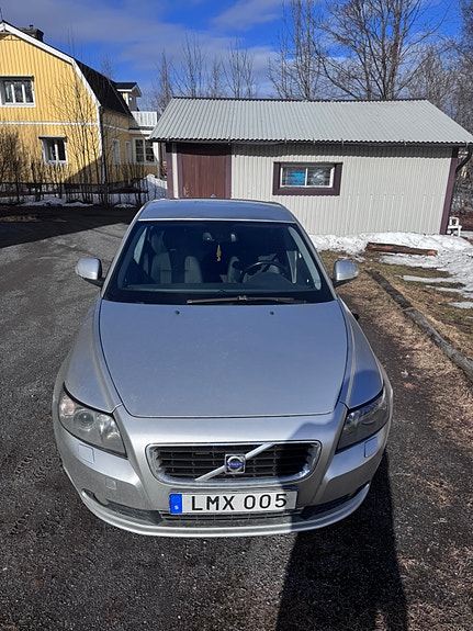 Volvo S40 5 of 5