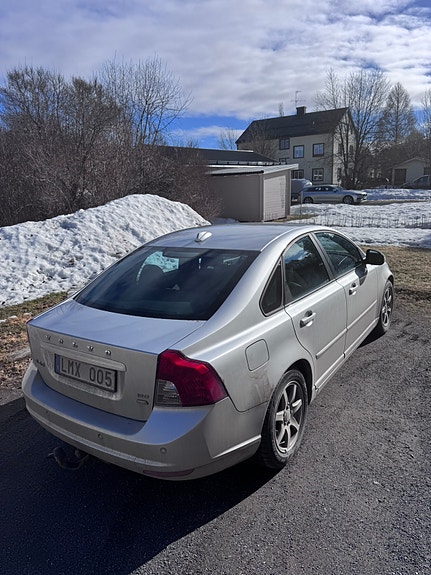 Volvo S40 4 of 5