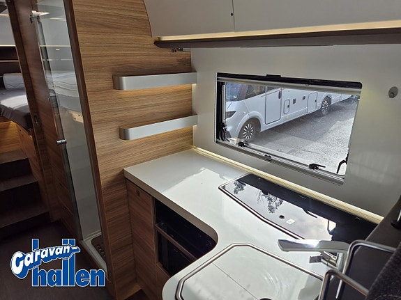 Adria Sonic Supreme I 810 SL (Hydrauliska stödben /AC/Solpanel) 20 of 27