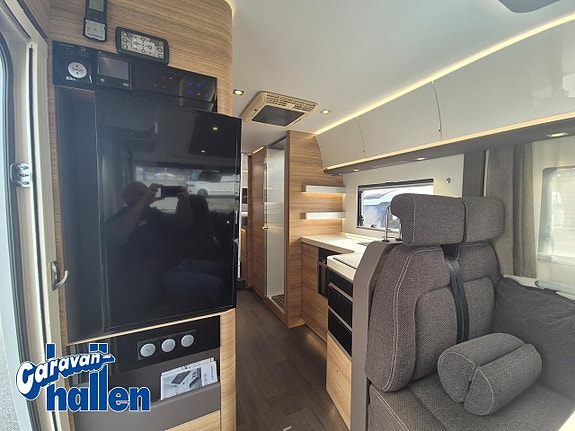 Adria Sonic Supreme I 810 SL (Hydrauliska stödben /AC/Solpanel) 15 of 27