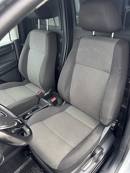 Volkswagen e-Caddy Maxi 4 of 5