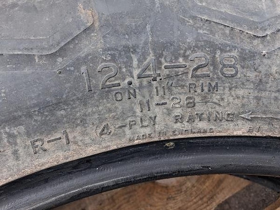 TRAKTOR DÄCK 12,4-28 FIRESTONE 3 of 3