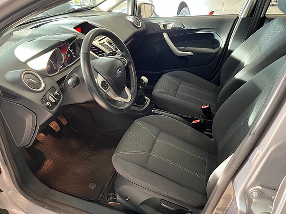 Ford Fiesta 5 of 5