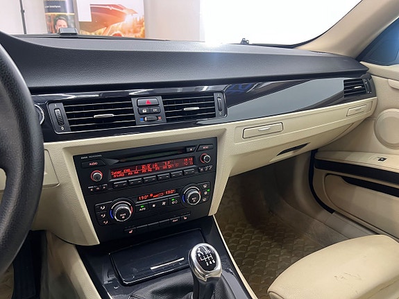 BMW 320 18 of 26
