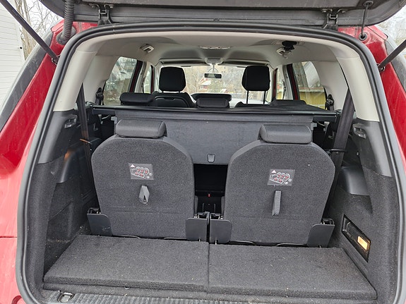 Citroen Grand C4 Picasso 4 of 5