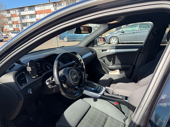 Audi A4 6 of 10