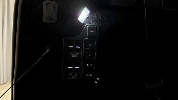 Land Rover Discovery 14 of 14