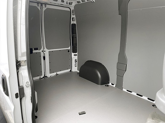 Peugeot Boxer 8 of 9