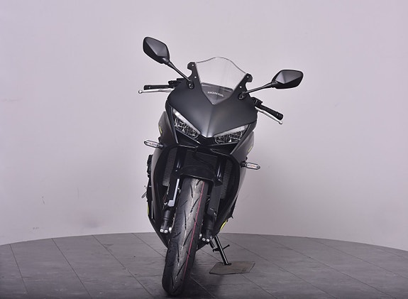 Honda CBR650R E-Clutch Beställnings MC 2 of 18