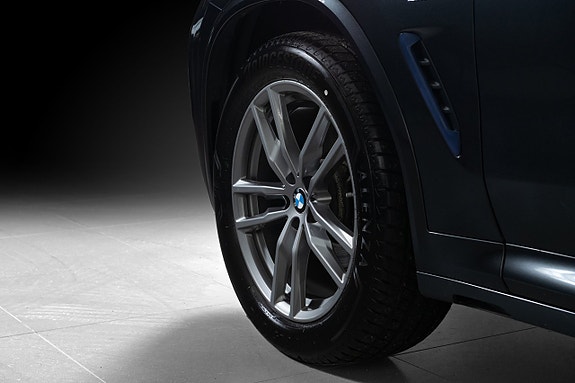 BMW X4 7 of 17